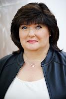 KAREN ROSE UGUALE ROSA-CRIME