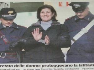 Nel Tg3 di ieri sera ho visto una scena agghiacciante, oggi la riporta l’Unità a pag. 30, ‘ndrangheta, la retata delle donne.