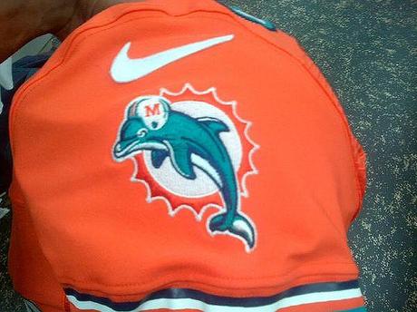 Football, Nfl: ecco la maglia Nike dei Dolphins