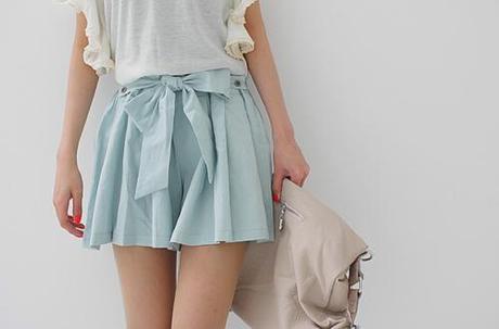 The window on fashion: pastel colors!