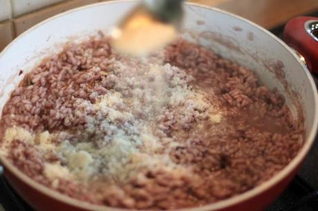 how my mom cooks Risotto from Vercelli (radicchio version)