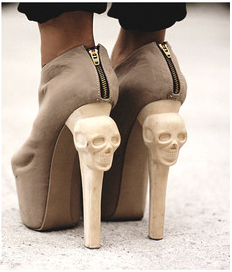 Quel faccino scarno... che fa tanto Skullmania!