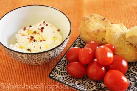 Lunch - Fresco e Veloce: Formaggio di Yogurt & Pomodori Datterini