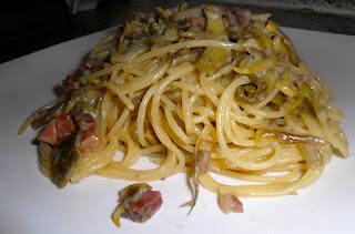 VERMICELLI  DADOLATA DI PROSCIUTTO E FILANGE'  DI CARCIOFI