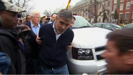 George Clooney arrestato a Washington. Protestava per il Sudan