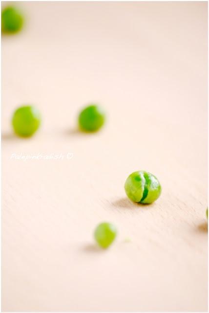 Polpettine in brodo vegetale...quei piselli che non ricordiamo di avere