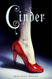 Cinder di Marissa Meyer. Lunar Chronicles 1