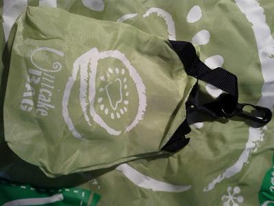 Shopping bag by Unicake Bag