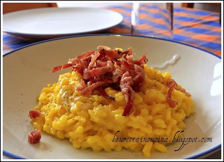 Risotto con robiola e speck croccante