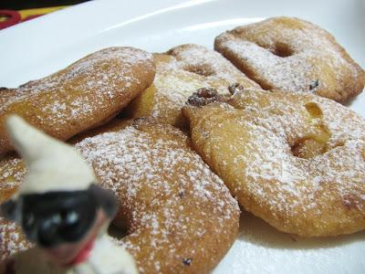 INDOSSARE IL SILENZIO - FRITTELLE DI MELE -  APPLE FRITTERS