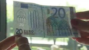 Casalesi appaltavano ai mafiosi di Foggia la carta per stampare banconote da 20 euro.
