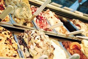 Bari: sequestro gelaterie a clan Parisi