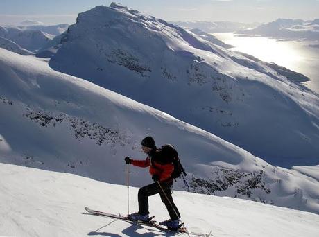 Valanga su dodici escursionisti francesi in Norvegia: due morti