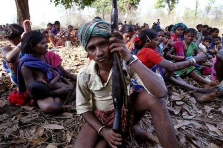 Gli italiani rapiti in India: spostato l’ultimatum dei rapitori. Che chiedono di stabilire il divieto d’ingresso dei turisti nelle zone tribali dell’Orissa