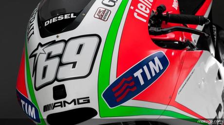 Ducati Desmo16 GP12 : svelata la desmosignora rossa!