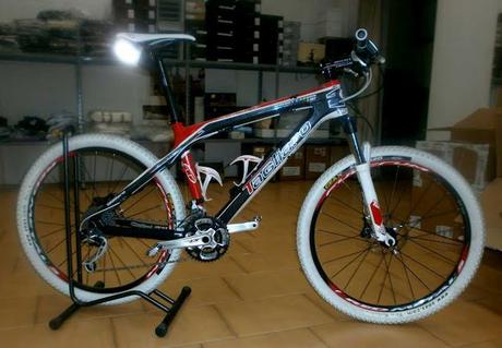 Affare! Lorenzo vende la MTB (26' in carbonio)