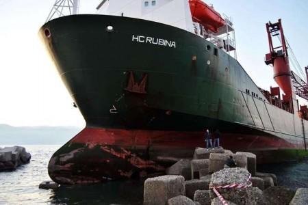 20120318 nave2 450x300 Incidente nautico nello stretto di Messina: il capitano dormiva