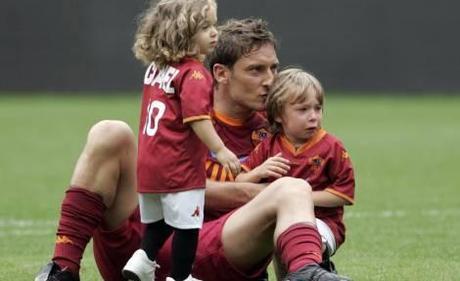  ilary blasi, francesco totti, iene, neve, maestro, sci