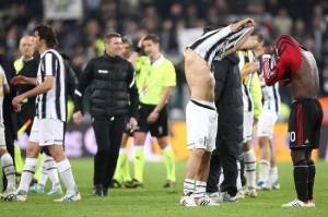 FOTO CURIOSITA’-DEL PIERO CON LA MAGLIA DEL MILAN…è UN PRESAGIO PER…