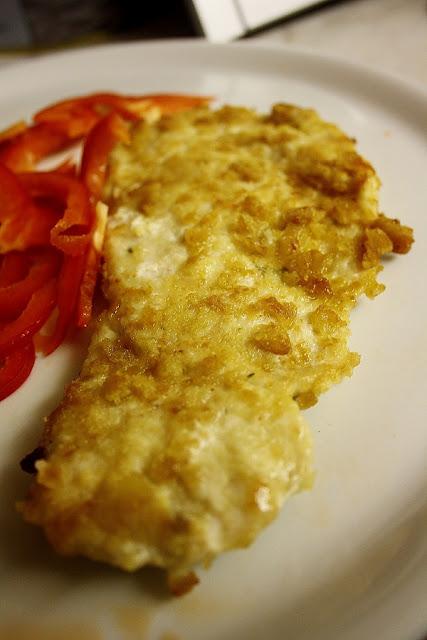 Petti di pollo panati in ricotta e polvere di Tuc.