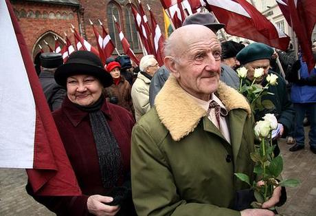 LETTONIA: Le “Waffen SS” manifestano a Riga