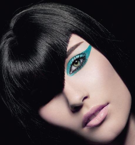L’ombretto in stick torna di moda: Deborah Milano lancia i nuovi Pearly Stick Eyeshadow