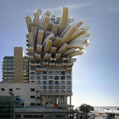 Victor Enrich, artista della manipolazione