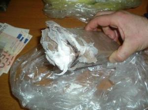 Bergamo: con banconote false truffavano commercianti e pagavano la droga. 9 arresti, 23 indagati