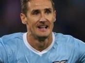 Brutta tegola Lazio, Klose fuori risentimento muscolare, salterà…