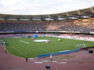 Napoli-Siena, un parcheggiatore abusivo sfascia l’auto di un carabiniere viene arrestato!