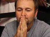 Daniel Negreanu bannato forum