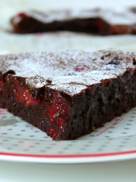 Fondant al cioccolato e frutti di bosco, un Passito rosso e il Taste