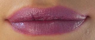 Review & Swatches NYX Round Lipstick