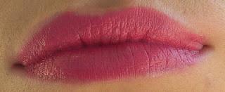 Review & Swatches NYX Round Lipstick