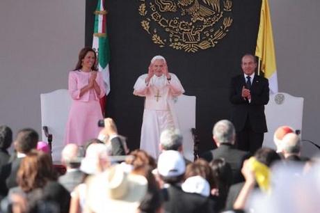 Papa Benedetto XVI in Messico: politica, pedofilia e disaffezione