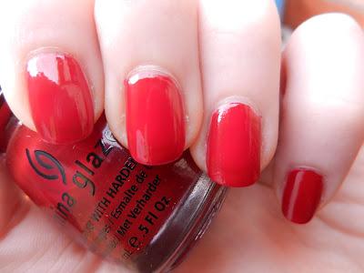 china glaze 881 - Phat Santa