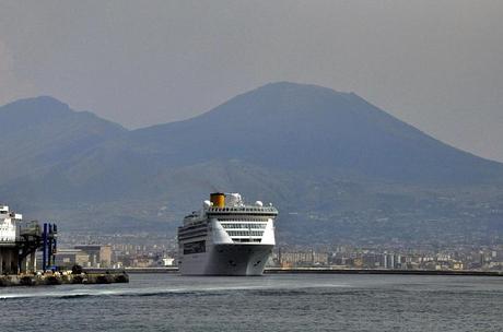 Costa VICTORIA, dopo Napoli, arrivederci Mediterraneo