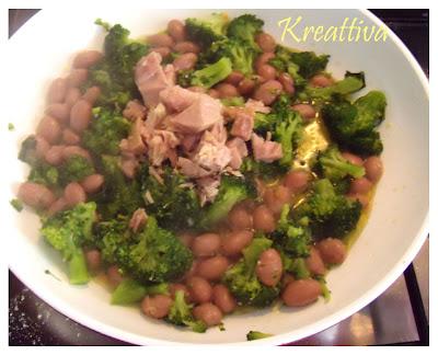 Broccoli con fagioli e tonno