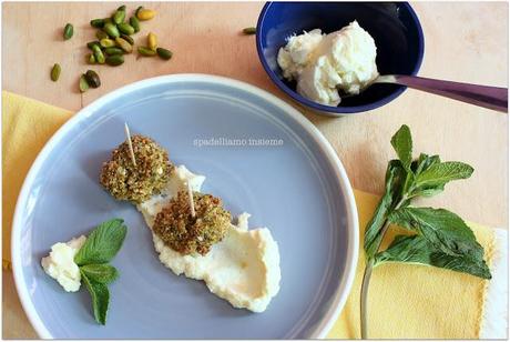 BOCCONCINI DI AGNELLO MARINATO, IN CROSTA DI PISTACCHIO E MENTA PER IL MIO TASTE