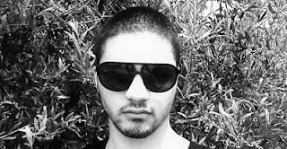 tagli di capelli UOMO E DONNA DOPPIO TAGLIO, CRESTA, PAZZI, ELEGANTI, PRECISI, LUNGHI, CORTI, SPETTINATI, TINTI, ALLA MODA, FUORI DI TESTA, ESAGERATI