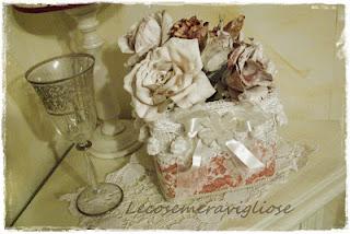 shabby chic style: per accessori di bellezza e di gioielli