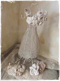 collane e spille shabby chic