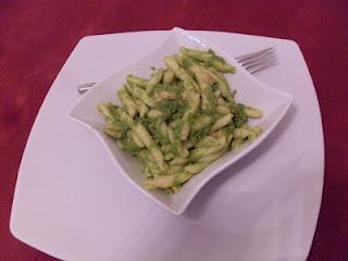 fusilli calabresi con salmone e crema di piselli