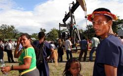 Tribunale ecuadoriano condanna compagnia petrolifera statunitense