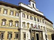 Parlamento dalle mani bucate