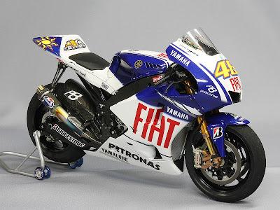 Yamaha YZR-M1 V.Rossi 2009 by K'S Workshop