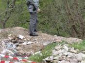 Grosseto: scoperta discarica abusiva. scandalo rifiuti confini geografici.