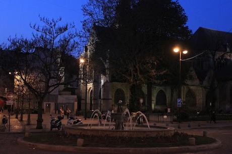 Midday and midnight in Paris - University zone