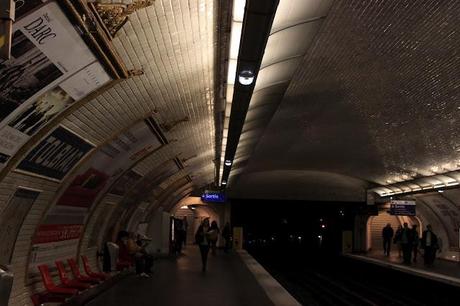 Midday and midnight in Paris - University zone