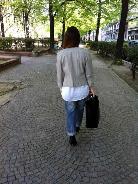 Boyfriend jeans and high sandals